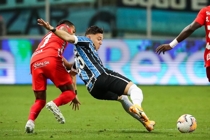 [COMENTE] Como você avalia o desempenho do Grêmio no empate contra o América de Cali?