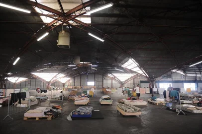  CAXIAS DO SUL, RS, BRASIL (31/03/2020)reportagem ambiental com os moradores de rua que estão abrigados nos pavilhões da Festa da Uva por conta do coronavírus. (Antonio Valiente/Agência RBS)<!-- NICAID(14465793) -->
