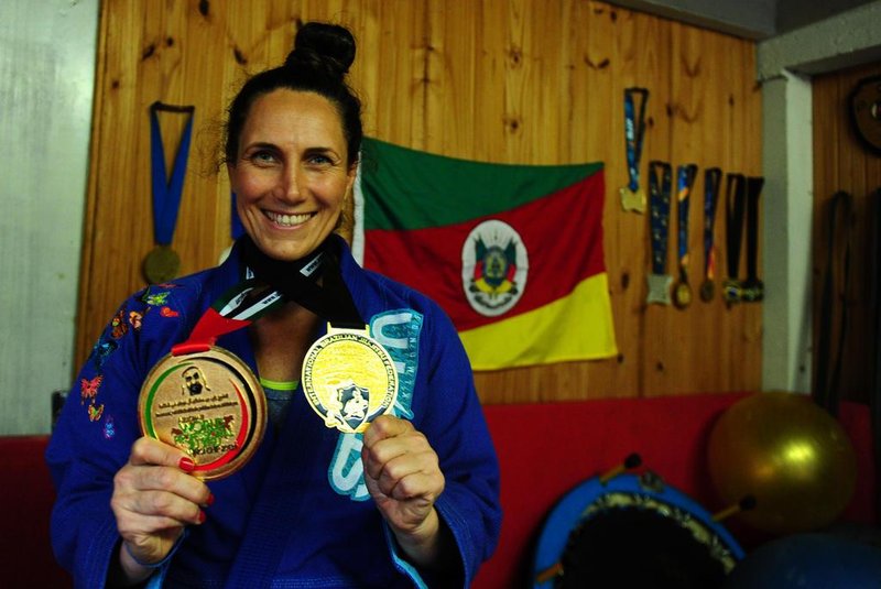 CAXIAS DO SUL, RS, BRASIL, 26/10/2020 - Caroline De Lazzer foi campeã mundial de jiu jitsu, além de uma bela história com o esporte. (Marcelo Casagrande/Agência RBS)<!-- NICAID(14626721) -->