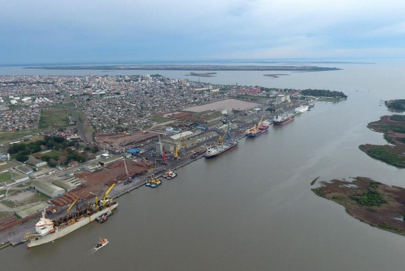 Movimentação do porto de Rio Grande<!-- NICAID(14527353) -->