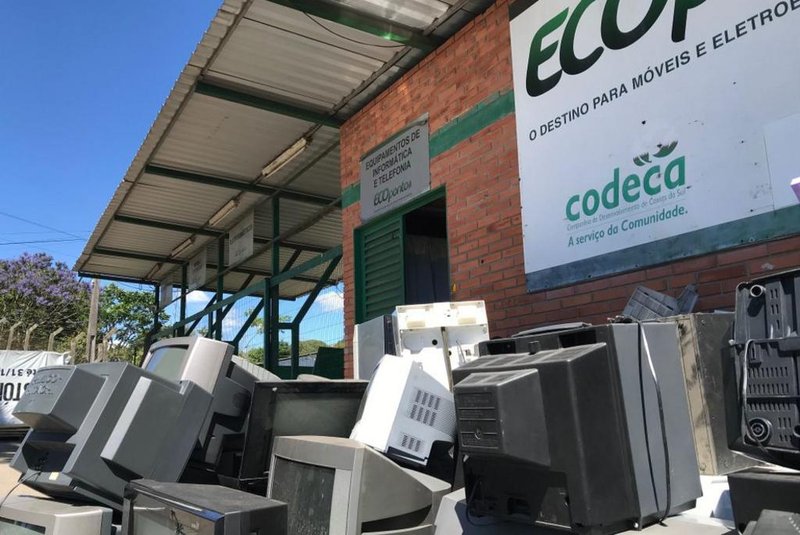 Codeca faz recolhimento de resíduos eletrônicos na Praça Dante Alighieri,em Caxias, nesta quinta<!-- NICAID(14628690) -->