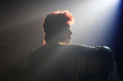 Johnny Flynn em Stardust, cinebiografia de David Bowie<!-- NICAID(14629246) -->