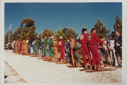 Fundada em 1970, a Estação de Esqui de Garibaldi, conhecida como Parque do Ski, democratizou o acesso ao esporte na região e sediou inúmeros campeonatos nacionais, impulsionando também o turismo, em épocas que chegou a contabilizar 100 mil visitantes ao ano. Fundado pelo empresário David Santini, o empreendimento funcionou até 2001.<!-- NICAID(14446422) -->