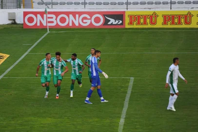  CAXIAS DO SUL, RS, BRASIL, 01/11/2020 -Juventude e Guarani, válido pela 19ª rodada do Campeonato Brasileiro da Série B. O jogo começa às 18h15min, no estádio Alfredo Jaconi, em Caxias do Sul. (Marcelo Casagrande/Agência RBS)<!-- NICAID(14631725) -->