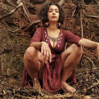 Polliana Abreu - Vídeos poesia<!-- NICAID(14632250) -->