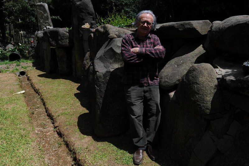  BENTO GONÇALVES, RS, BRASIL, 05/11/2020 - Escultor João Bez Batti está completando 80 anos. Para celebrar, o artista lança livro e exposição. (Marcelo Casagrande/Agência RBS)<!-- NICAID(14635416) -->
