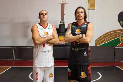 O Caxias do Sul Basquete apresentou seus uniformes para a temporada 2020-2021.<!-- NICAID(14637331) -->