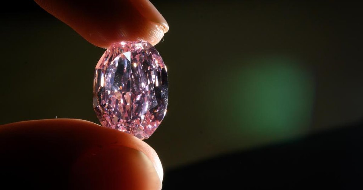 Raro diamante rosa é vendido por R$ 123,6 milhões na Suíça | GZH