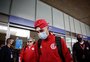 Sob protestos, Inter desembarca em Porto Alegre após eliminação na Copa do Brasil