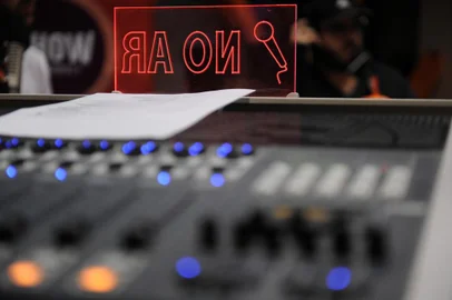  CAXIAS DO SUL, RS, BRASIL, 13/12/2019 - Programa show dos Esportes na serra, edição 92, com o convidado Cristian de Souza, técnico do Veranópolis. Apresentação de Eduardo Costa e Marcelo Rocha. (Marcelo Casasgrande/Agência RBS)<!-- NICAID(14359140) -->