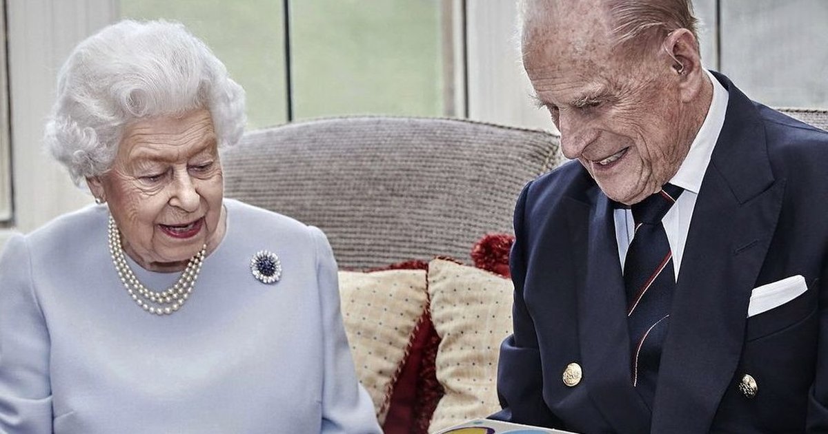 Rainha Elizabeth e príncipe Philip comemoram 73 anos de casamento | GZH