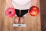 Pular o café da manhã ajuda a emagrecer? Comer à noite engorda? Nutricionista explica