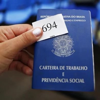  PORTO ALEGRE, RS, BRASIL, 02-01-2019: Grande movimento de trabalhadores em busca de emprego no primeiro dia útil do ano, na agência do SINE em Porto Alegre (FOTO FÉLIX ZUCCO/AGÊNCIA RBS, Editoria de Notícias).<!-- NICAID(13898017) -->