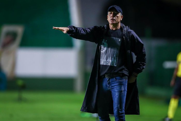 Com bateria de testes, Grêmio começa a preparação para enfrentar o Santos
