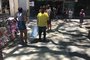 Comércio em Pelotas reabriu com ruas cheias após quatro dias de distanciamento severo e fechamento