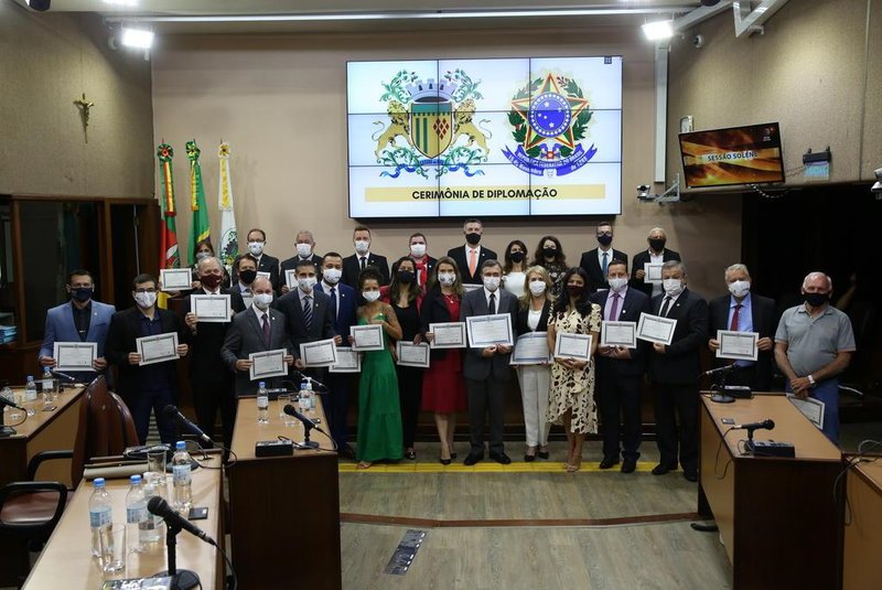  CAXIAS DO SUL, RS, BRASIL (18/12/2020)Diplomação dos eleitos na Câmara de Vereadores de Caxias do Sul. (Antonio Valiente/Agência RBS)<!-- NICAID(14671878) -->