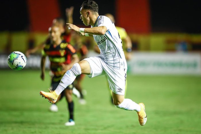Pepê projeta duelo diante do São Paulo: Vamos com a cabeça totalmente diferente