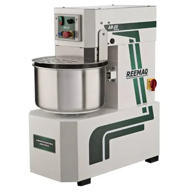 Amassadeira AR 25 da Reemaq, fabricante caxiense de máquinas para indústria da alimentação. <!-- NICAID(14674272) -->
