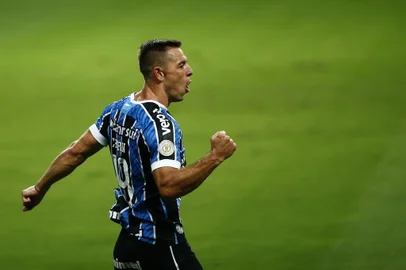  PORTO ALEGRE, RS, BRASIL, 27/12/2020- Grêmio x Atlético-GO: jogo da 27ª rodada do Brasileirão que ocorre na Arena. Foto: Félix Zucco / Agencia RBS<!-- NICAID(14677707) -->