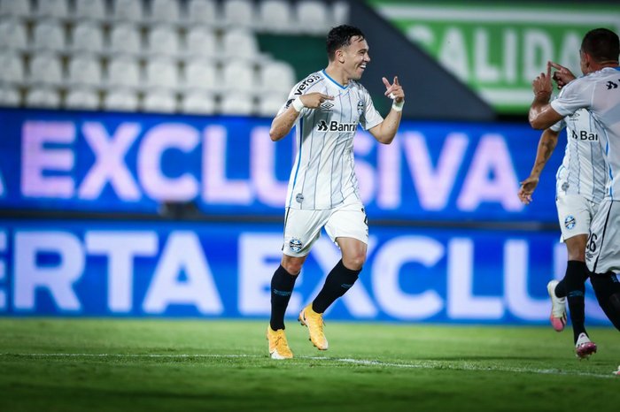 Um jogador fantástico, diz técnico do Porto-POR sobre Pepê