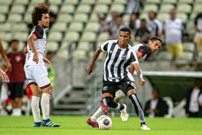 Grêmio confirma retorno de Léo Chú para a próxima semana