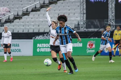  A volante Tchula no confronto entre Grêmio e Corinthians, em Itaquera, nas quartas de final do Brasileirão Feminino de 2020.<!-- NICAID(14685867) -->