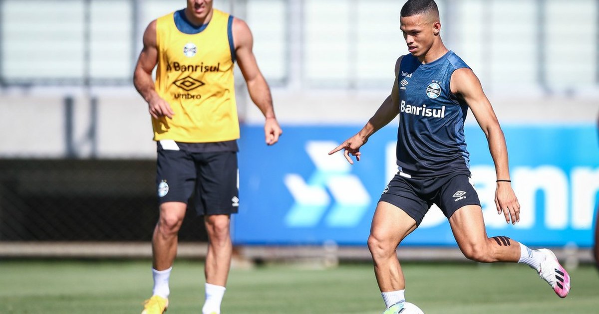 Falta de vigor e atuação abaixo contra o Santos: como Darlan perdeu espaço no time titular do Grêmio
