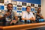 Thaciano e Paulo Miranda, novos reforços do Grêmio, em apresentação oficial <!-- NICAID(13355695) -->
