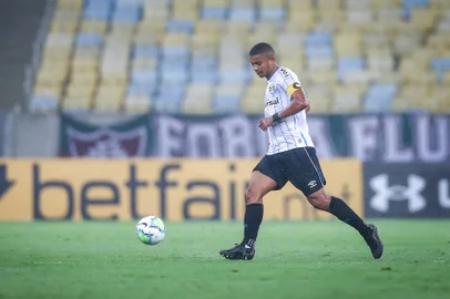 David Braz, zagueiro do Grêmio