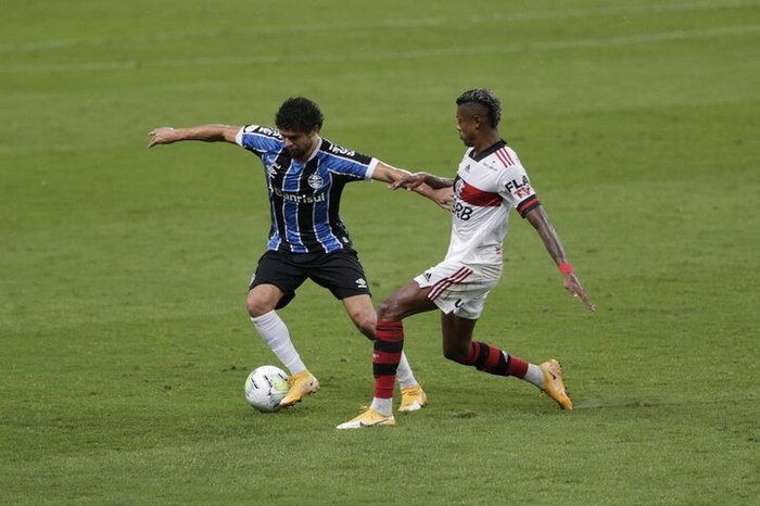 Confira a tabela atualizada do Brasileirão após a derrota do Grêmio diante do Flamengo