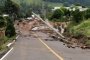 Alagamentos - Em poucos minutos choveu 90 milímetros, os boeiros subira, estouraram canos e a água destruiu o asfalto de estrada que liga os municípios<!-- NICAID(14705761) -->
