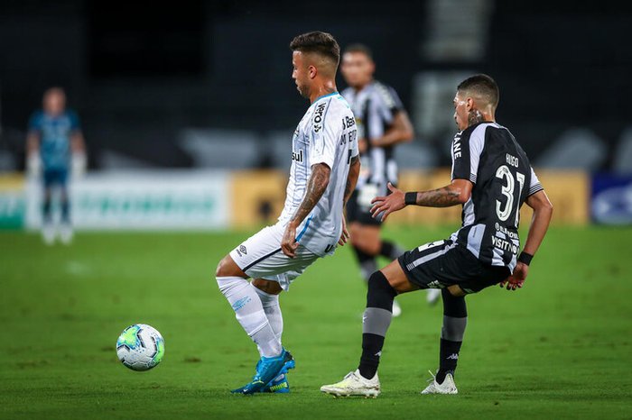 Notas da partida: Jean Pyerre e Matheus Henrique comandam o Grêmio em goleada