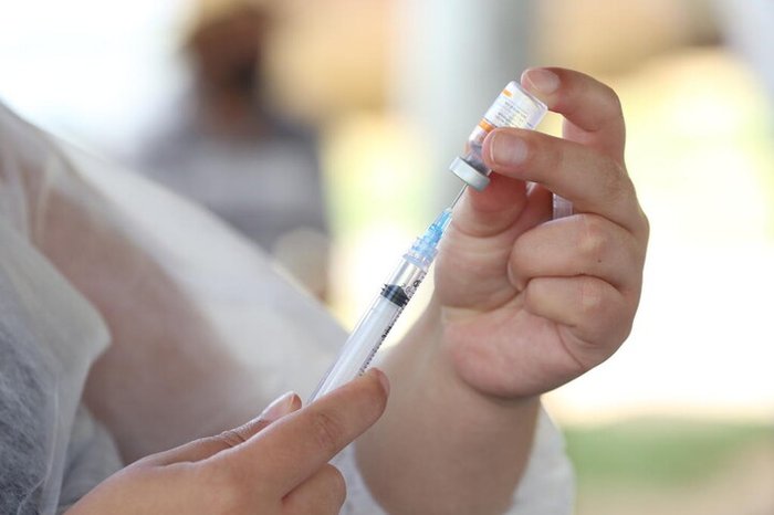 Em 40 dias, RS registra vacinação inicial de 3,9% da população e se  aproxima de 100 mil contemplados com segunda dose | GZH