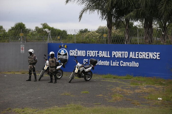 Brigada Militar reforça segurança na reapresentação do Grêmio no CT Luiz Carvalho