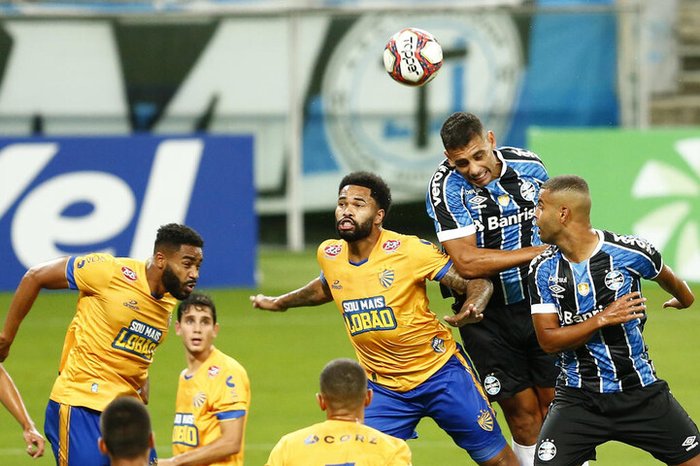 [COMENTE] Como você avalia o desempenho do Grêmio na vitória diante do Pelotas?