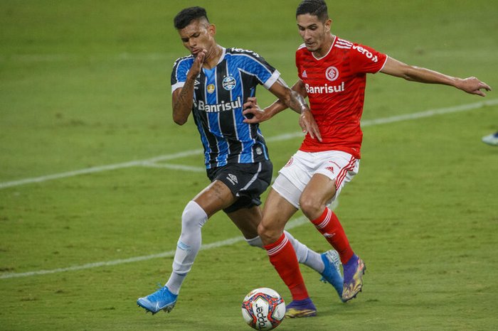 [COMENTE] Como você avalia o desempenho do Grêmio na vitória diante do Internacional?