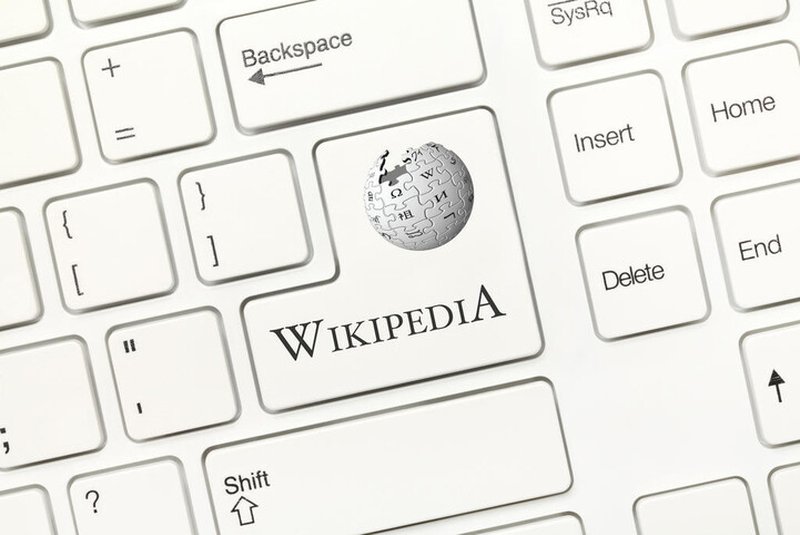 19/04/2021- Wikipedia (teclado com logotipo), pesquisa, internet. Foto: ArtemSam  / stock.adobe.comFonte: 76996915<!-- NICAID(14761147) -->