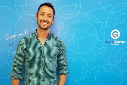 Samuel Fontoura<!-- NICAID(14764885) -->