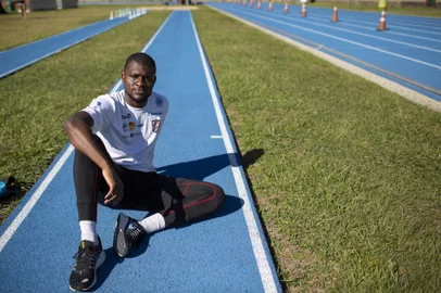 PORTO ALEGRE, RS, BRASIL - O atleta da Sogipa Samory Uiki conquistou a vaga olímpica no salto em distância.Indexador: Jefferson Botega<!-- NICAID(14770671) -->