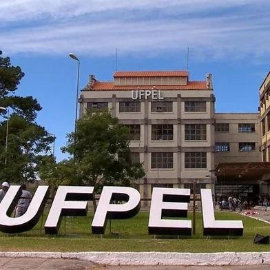 UFPel<!-- NICAID(14774996) -->