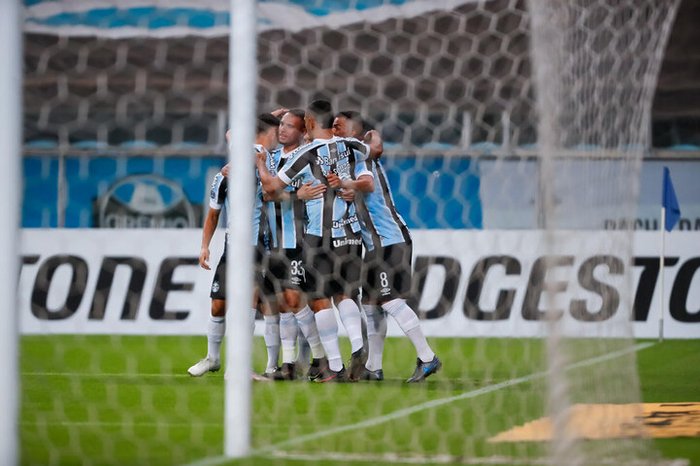 Notas da partida: Luiz Fernando aproveita chance e participa de cinco gols do Grêmio em goleada