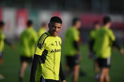 taison, inter, futebol<!-- NICAID(14778141) -->