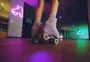 Shopping de Porto Alegre  ganha pista de patinação inspirada nos anos 80
