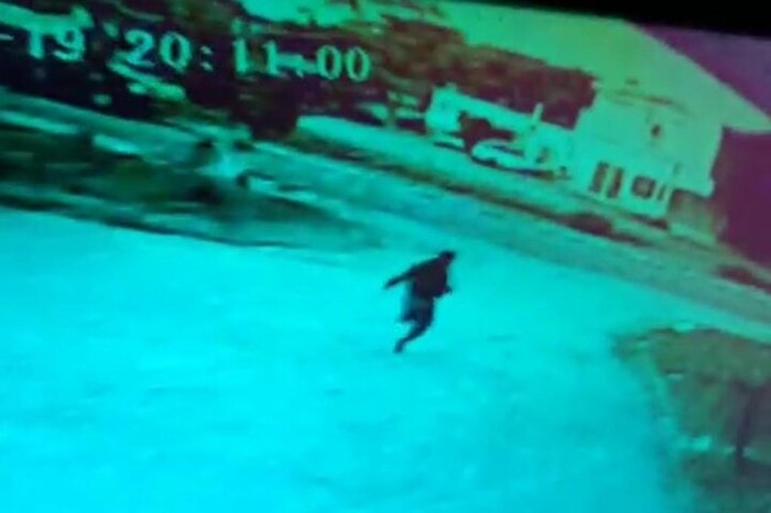 Vídeo flagra criminoso fugindo após atirar em policial