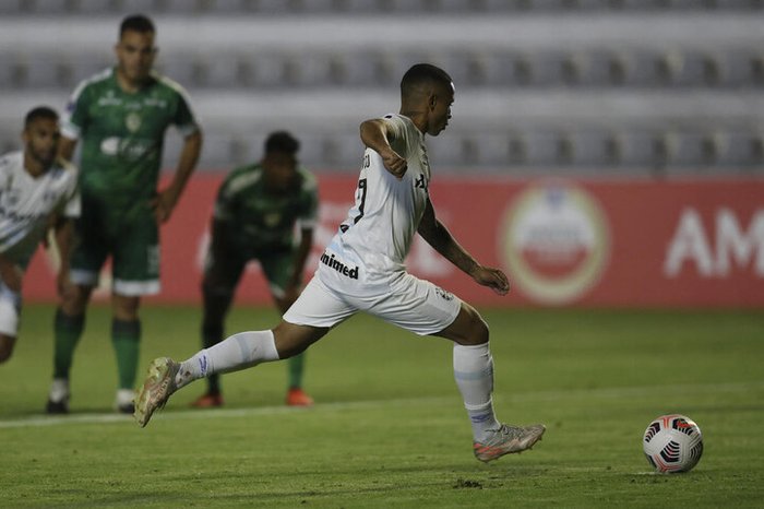 Grêmio empata com La Equidad e confirma melhor campanha da fase de grupos da Sul-Americana