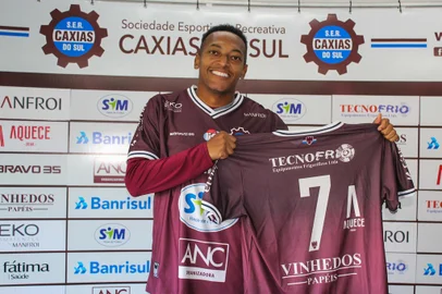 O atacante Juliano é o novo reforço do Caxias para a Série D do Brasileiro.<!-- NICAID(14799539) -->
