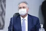 Renan Calheiros afirma que CPI pretende convocar Carlos Bolsonaro para depor sobre gabinete paralelo