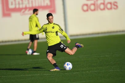 2021-06-09 Treino do Internacional no CT Parque Gigante. Foto Ricardo Duarte/Internacional<!-- NICAID(14805152) -->
