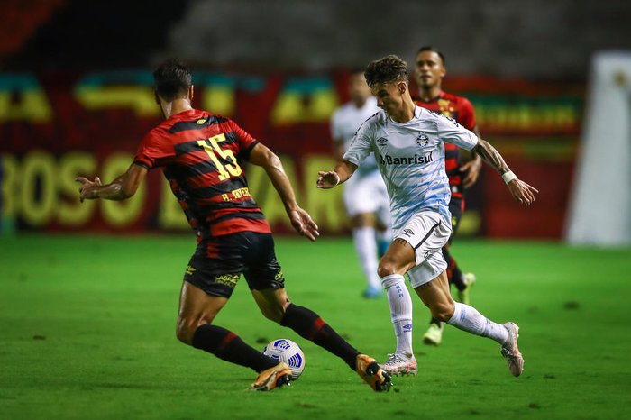 [COMENTE] Como você avalia o desempenho do Grêmio na derrota diante do Sport?