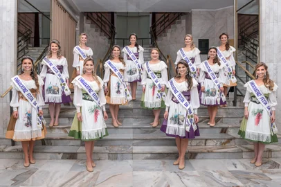 Fotos das 12 candidatas ao título de rainha e princesas da Festa da Uva 2022.<!-- NICAID(14808626) -->